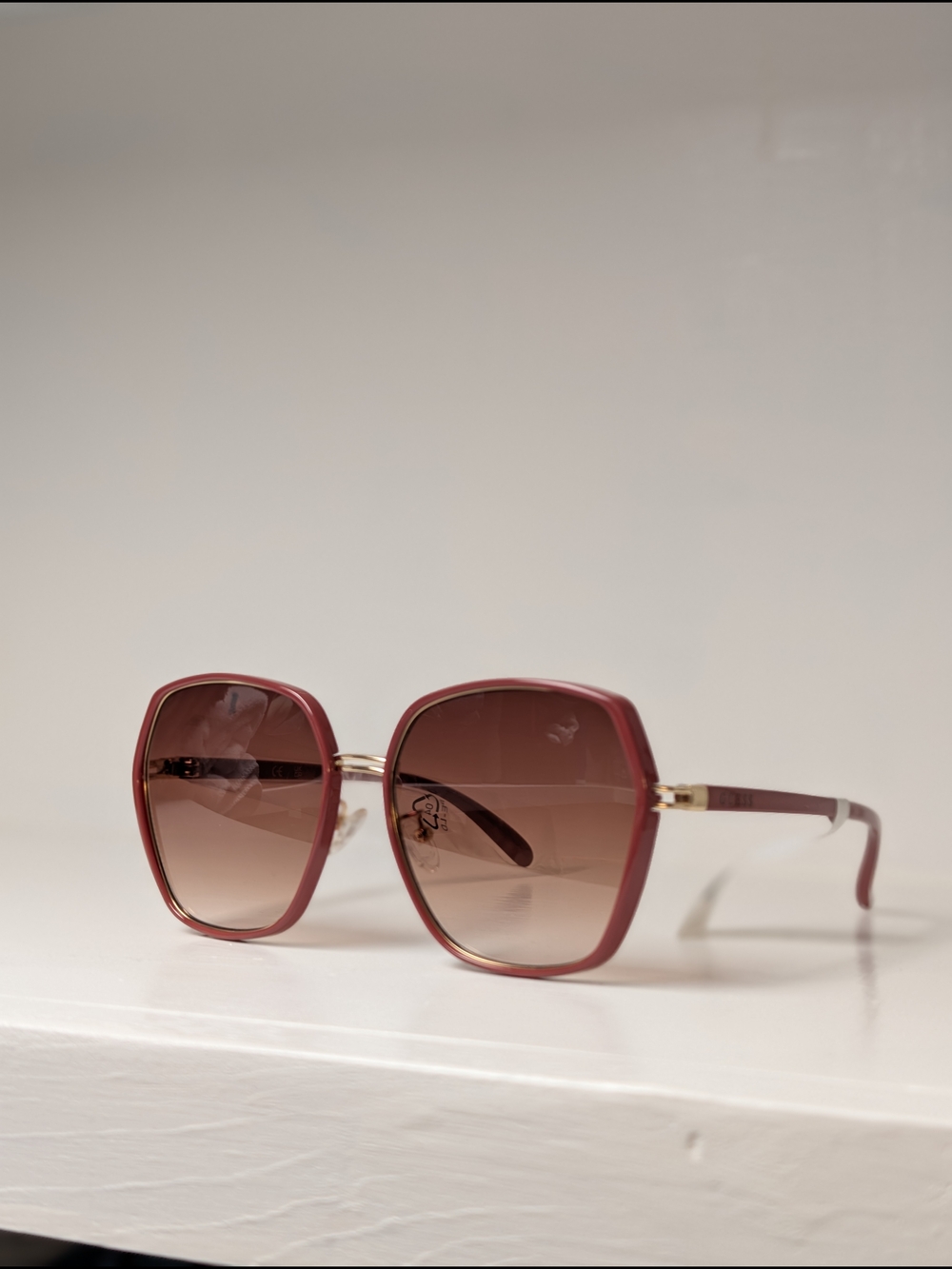 NWT Guess Oversized Butterfly Sunglasses Red 66F